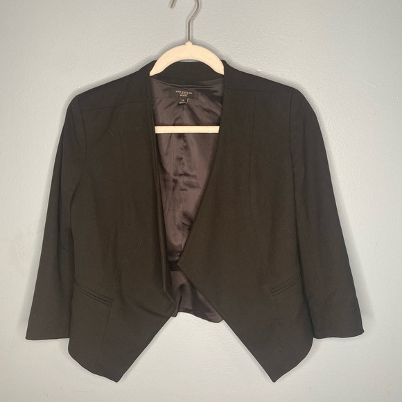 Ann Taylor Black Blazer size 2 Petite - Picture 2 of 10